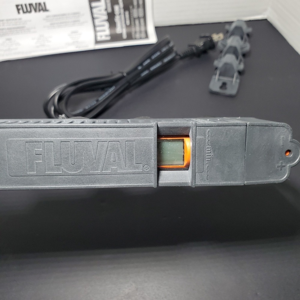 Fluval E100 Advanced Electronic Aquarium Heater 30 Gallon VueTech Works Turns On - Picture 7 of 11